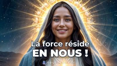 MARIE La LUMIERE claire le chaos la CL de L'ASCENSION